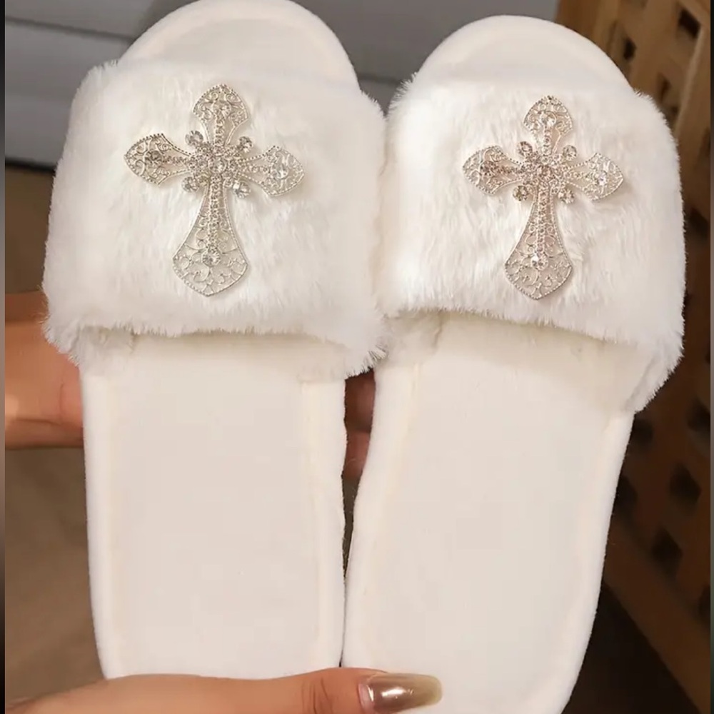 White Faux Fur Cross Slide Slippers - Elegant Comfort